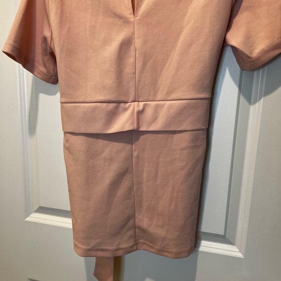 Shein Pink Short Sleeve Blouse Size Medium - Picture 4 of 9